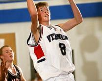 大比分获胜引发热议！杜兰特在TL比赛中比赛规则变更赢得满堂喝彩