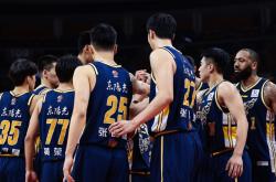 关于上海男篮攻守俱佳，轻取客场胜利的信息